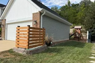 963 San Sebastian Dr, Fenton, MO 63026 - Photo 2
