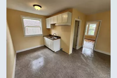 4710 Highland Avenue, Saint Louis, MO 63113 - Photo 4