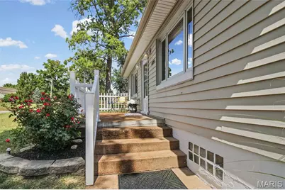 4334 Ringer Road, Oakville, MO 63129 - Photo 4