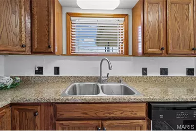 4334 Ringer Road, Oakville, MO 63129 - Photo 24