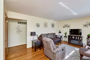 12 Longhenrich Dr, Florissant, MO 63031 - Photo 4