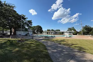 10451 Briarbend Dr, Saint Louis, MO 63146 - Photo 26