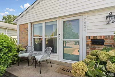 2604 Hereford Street, Saint Louis, MO 63139 - Photo 2