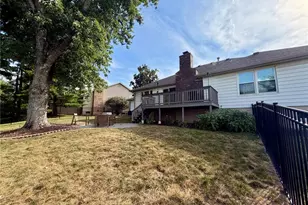 584 Sunbridge Dr, Chesterfield, MO 63017 - Photo 2