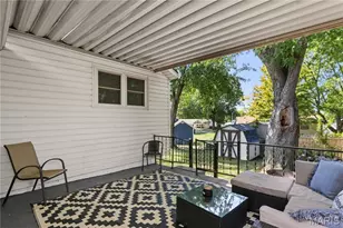 1417 St Gregory Ln, Saint Charles, MO 63304 - Photo 22