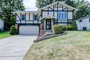 127 Spring Leaf Dr, Saint Peters, MO 63376 - Photo 2