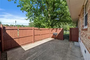 1273 Waldorf Dr, Bellefontaine Neighbors, MO 63137 - Photo 22