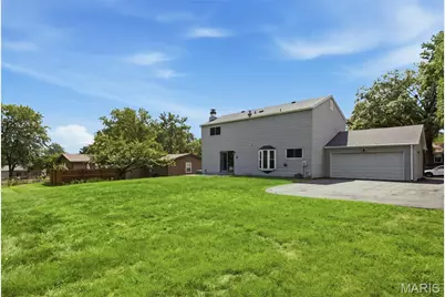 12047 Tangletree Drive, Maryland Heights, MO 63146 - Photo 36