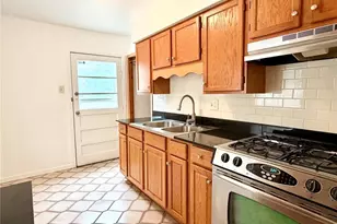 7912 Fleta St, Saint Louis, MO 63123 - Photo 6