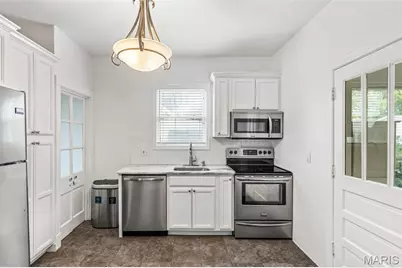 400 E Adams Avenue, Kirkwood, MO 63122 - Photo 14