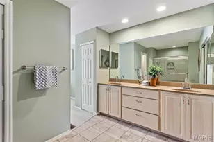 1902 Baxter Ridge Dr, Chesterfield, MO 63017 - Photo 32