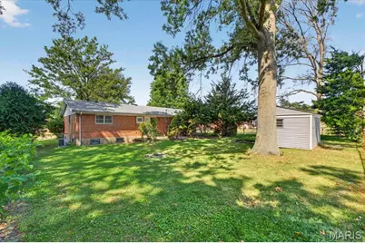 14000 Davey Drive, Florissant, MO 63034 - Photo 26