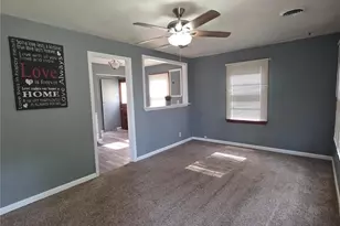 301 Washington St, Florissant, MO 63031 - Photo 2
