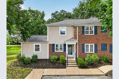 9186 Wrenwood Lane, Brentwood, MO 63144 - Photo 1
