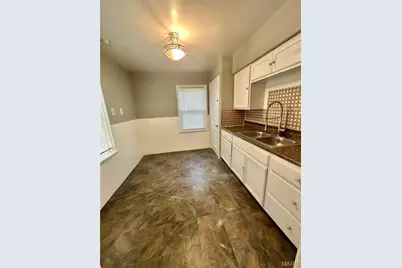 2440 Akins Drive, Jennings, MO 63136 - Photo 8
