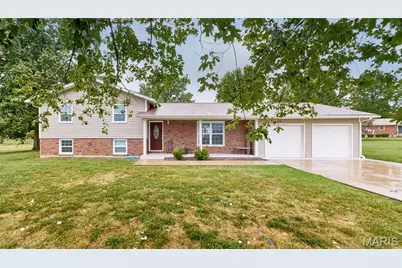 105 Sharon Drive, Montgomery City, MO 63361 - Photo 1
