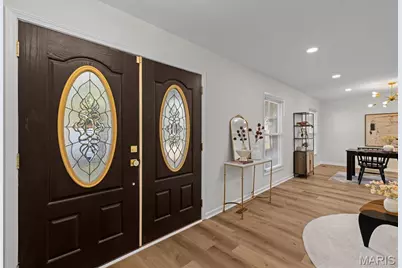 5891 Sir Edward Lane, Florissant, MO 63033 - Photo 8
