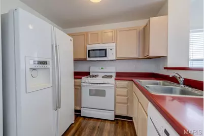 10 W Homefield Point Court, O'Fallon, MO 63366 - Photo 6