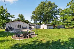 14391 Ladue Rd, Chesterfield, MO 63017 - Photo 42