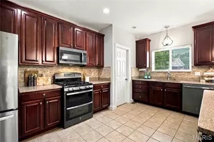 1316 Legacy Pointe Ln, Fenton, MO 63026 - Photo 10