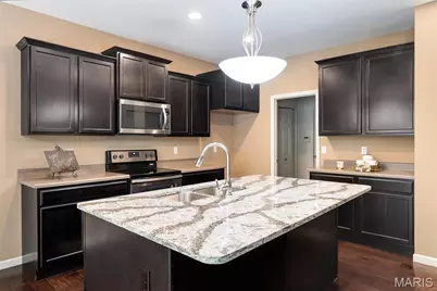 125 San Marino Parkway, Fenton, MO 63026 - Photo 10