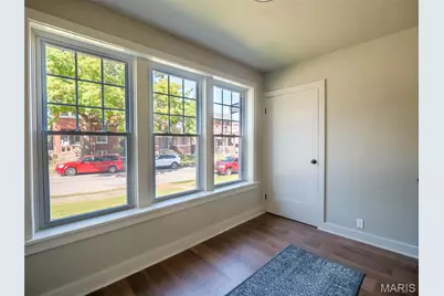 4154 Humphrey Street, Saint Louis, MO 63116 - Photo 8