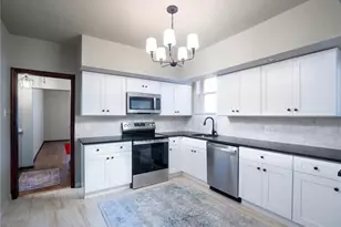 4154 Humphrey St, Saint Louis, MO 63116 - Photo 14