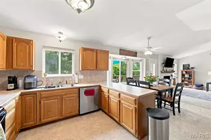 16337 Centerpointe Dr, Grover, MO 63040 - Photo 12