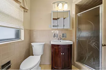 8611 Rowland Drive, Saint Louis, MO 63132 - Photo 24