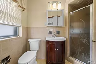 8611 Rowland Dr, Saint Louis, MO 63132 - Photo 24