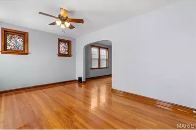 5623 Eichelberger Street, Saint Louis, MO 63109 - Photo 2