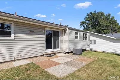 12728 Foxhound Drive, Maryland Heights, MO 63043 - Photo 26