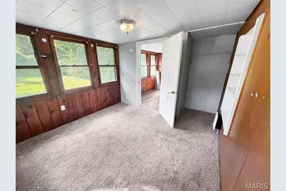 421 Edwards Street, Hannibal, MO 63401 - Photo 14