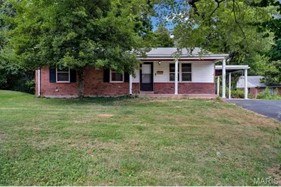 705 Palace Court, Saint Louis, MO 63135 - Photo 1