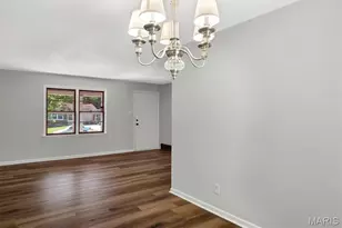 705 Palace Ct, Saint Louis, MO 63135 - Photo 6
