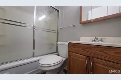1138 Laredo Avenue, Saint Louis, MO 63138 - Photo 10