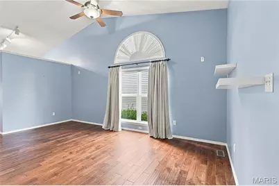 3215 Country Hollow Drive, Saint Louis, MO 63129 - Photo 4