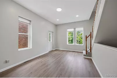 8422 Michigan Avenue, Saint Louis, MO 63111 - Photo 2