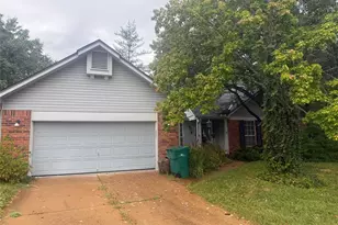 1405 Windrider Ct, Fenton, MO 63026 - Photo 2