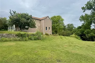 828 Bird St, Hannibal, MO 63401 - Photo 2