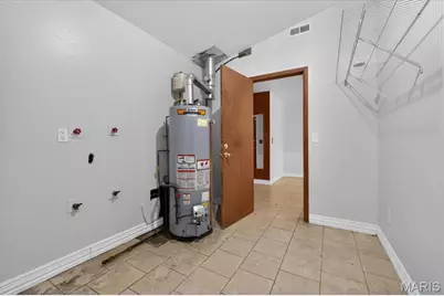 740 Wilshire Drive, Florissant, MO 63033 - Photo 18