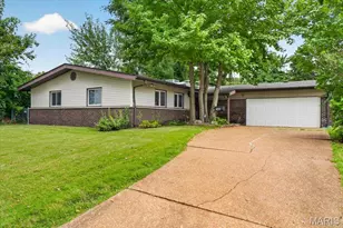 740 Wilshire Dr, Florissant, MO 63033 - Photo 1