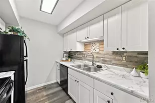420 Lake Ave, Saint Louis, MO 63108 - Photo 8