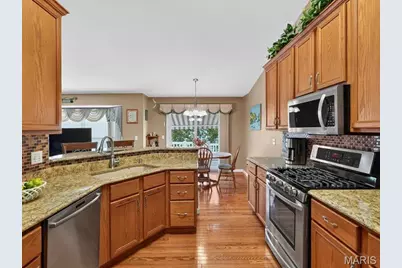 6025 Glennaire Drive, Oakville, MO 63129 - Photo 10