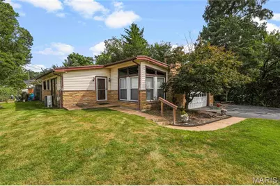 10512 Twilight Drive, Sappington, MO 63128 - Photo 2