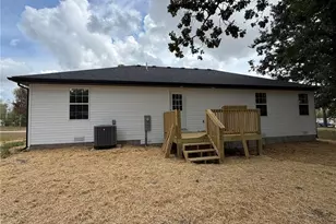 1627 Amy Dr, Lebanon, MO 65536 - Photo 40