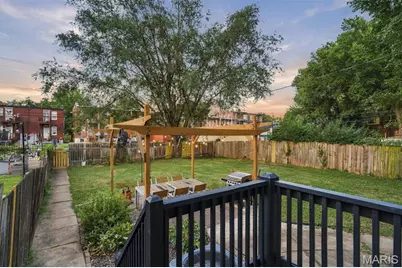 4021 Shaw Boulevard, Saint Louis, MO 63110 - Photo 32
