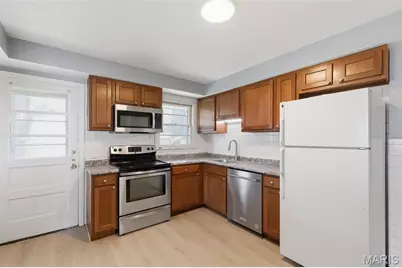 125 W Saint Anthony Lane, Florissant, MO 63031 - Photo 12