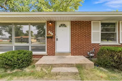 125 W Saint Anthony Lane, Florissant, MO 63031 - Photo 4