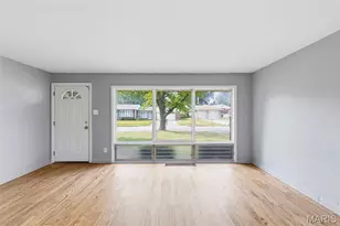125 W St Anthony Ln, Florissant, MO 63031 - Photo 10